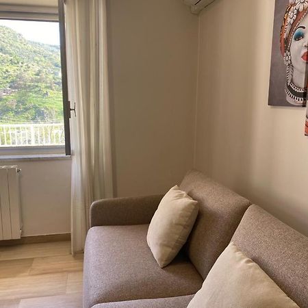 Apartamento Casa Di Lucia Forza dʼAgro Exterior foto