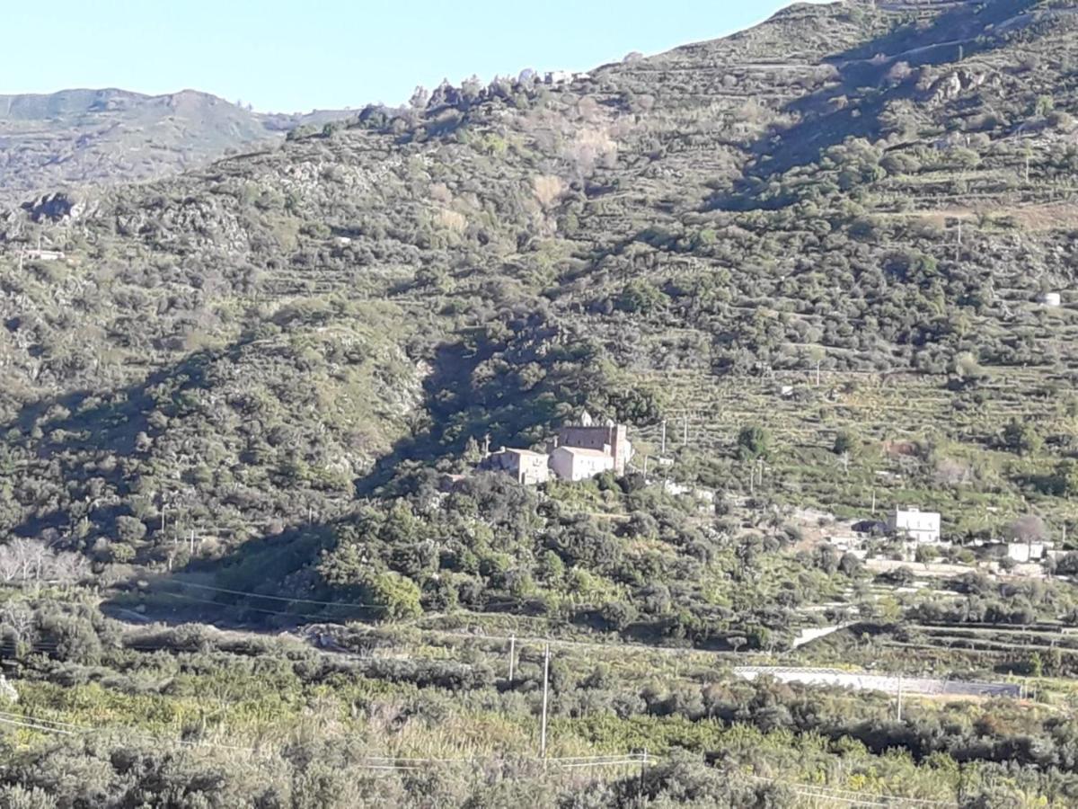 Apartamento Casa Di Lucia Forza dʼAgro Exterior foto
